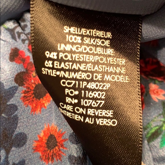 Alice+Olivia 100% silk Peasant Top in Garden Party - Picture 6 of 6